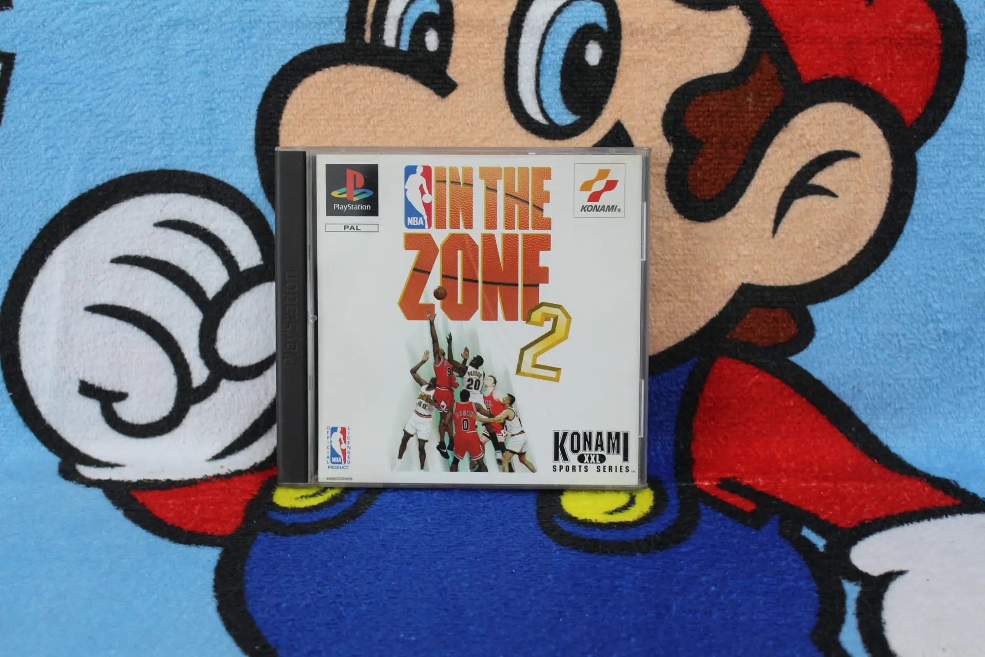 194 - NBA in the Zone 2 - Playstation 1