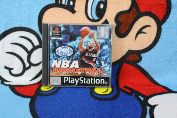215 - NBA Basketball 2000 - Playstation 1