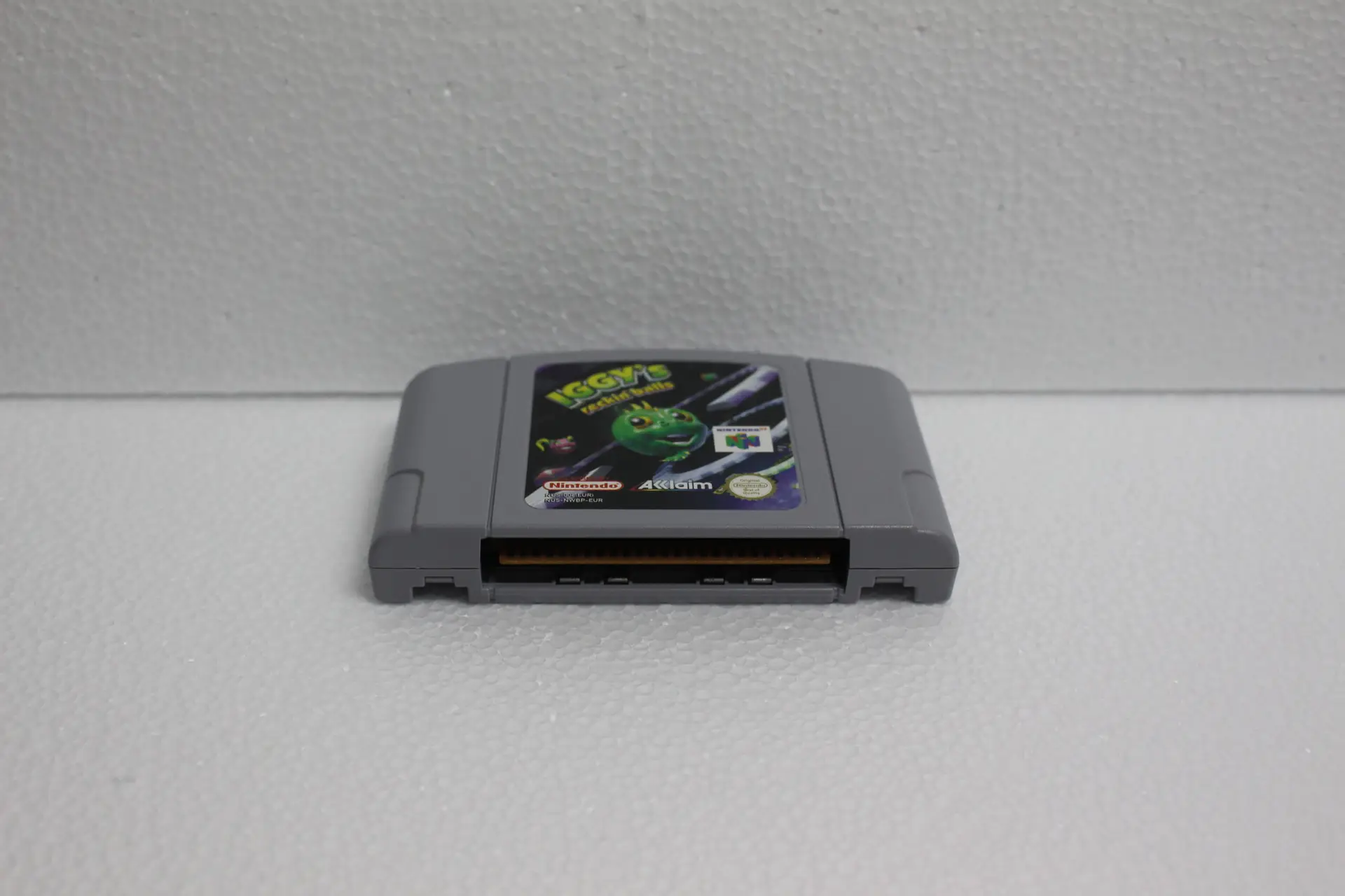 856 - Iggys reckin Balls - Nintendo 64