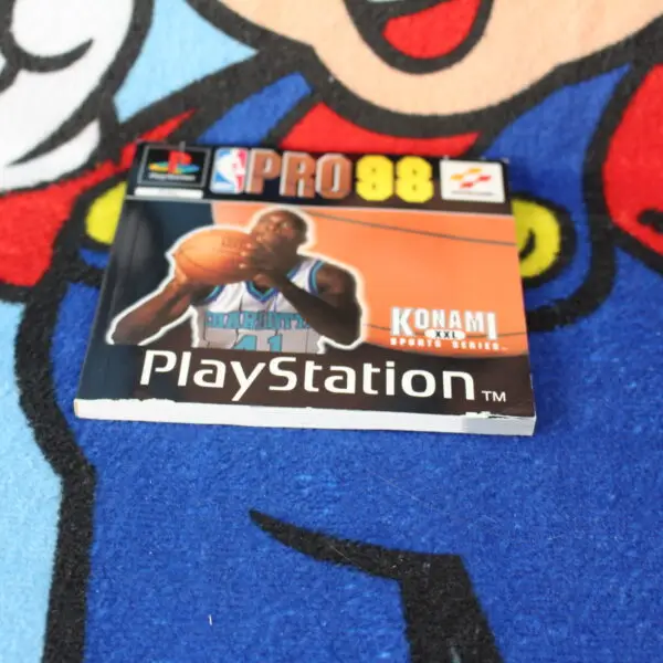 1556 - NBA Pro 98 Anleitung - Playstation 1