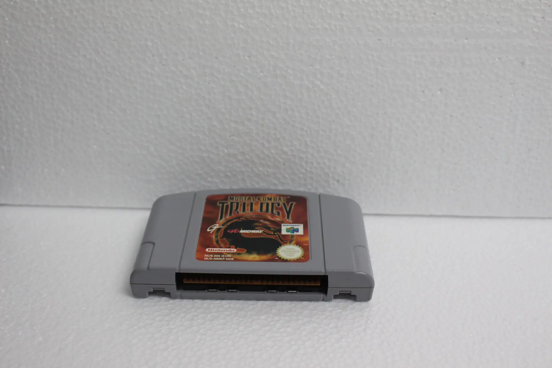 951 - Mortal Kombat Trilogy - Nintendo 64