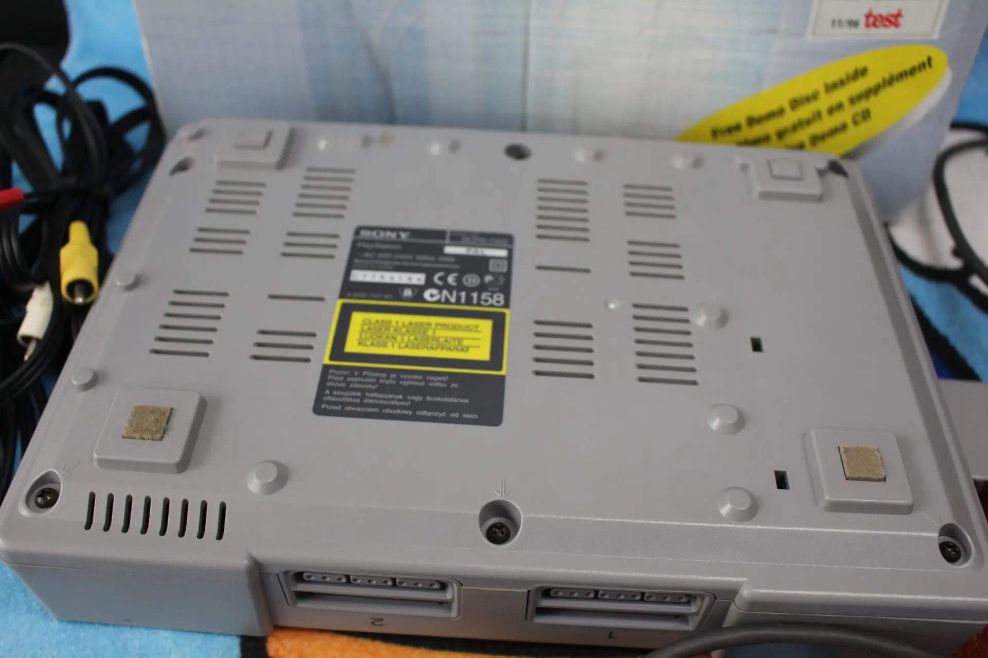 1758 - Playstation 1 Konsole in OVP