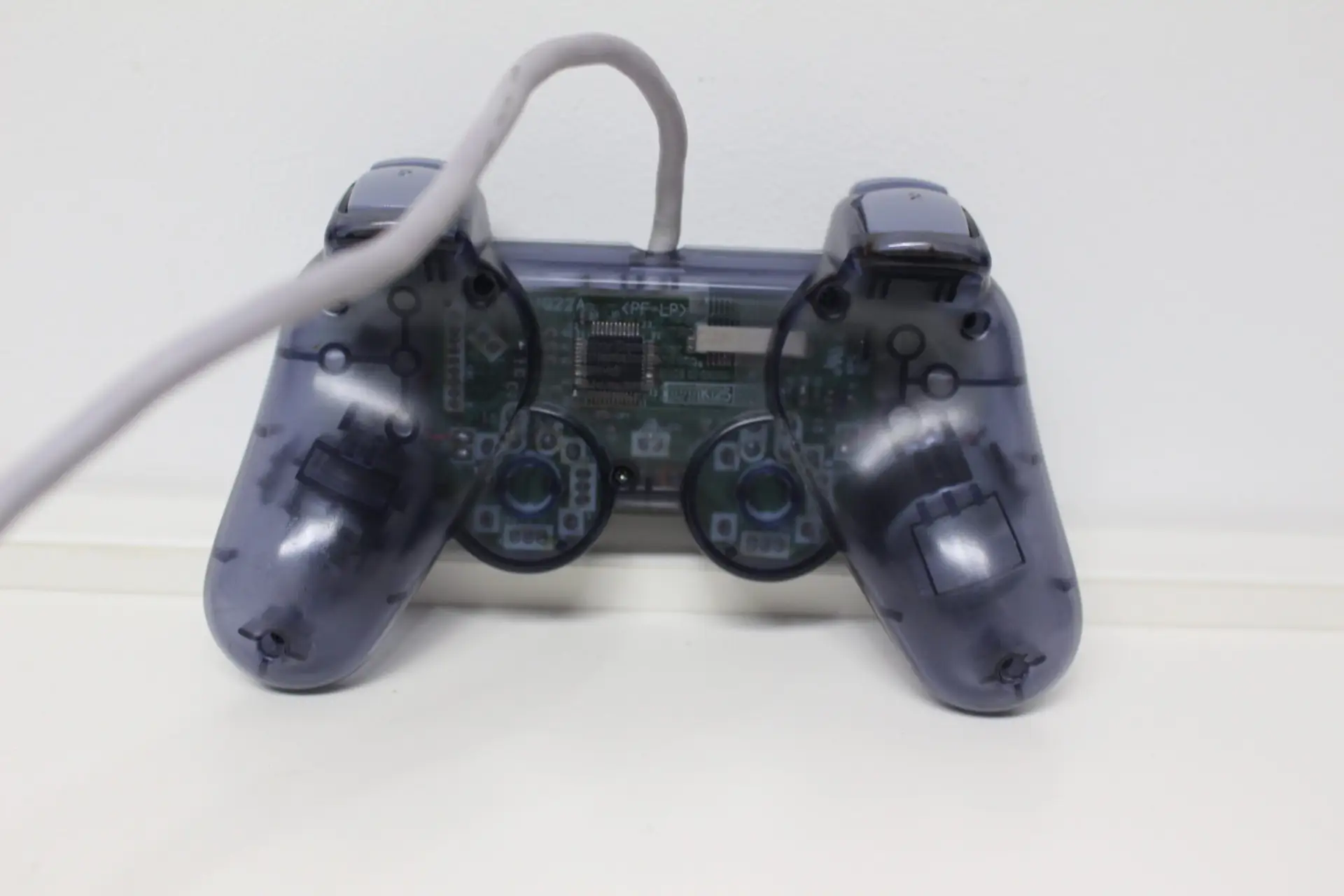 1635 Playstation 1 Controller