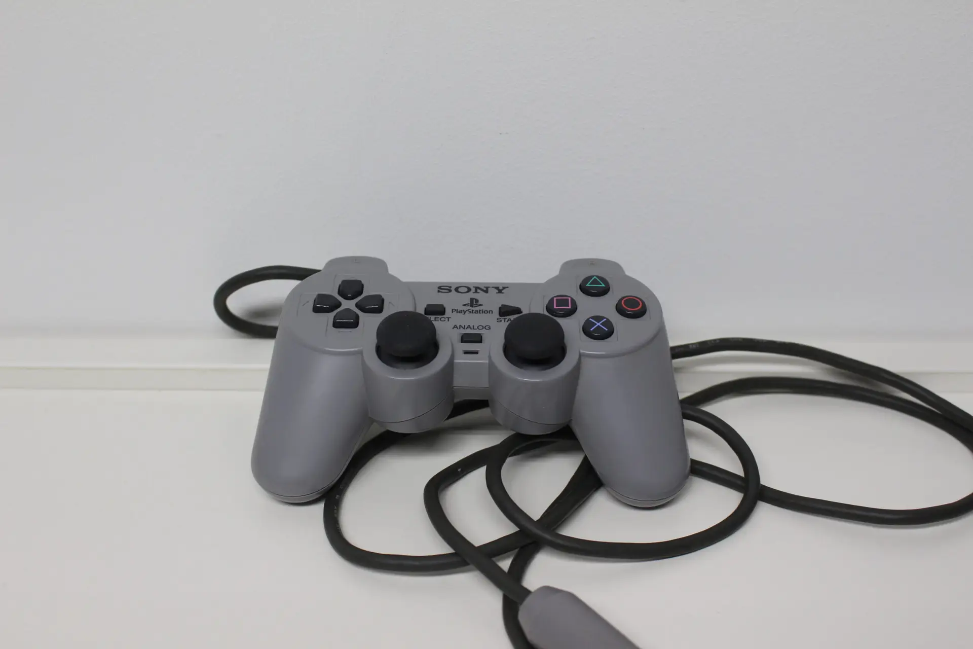 Controller in Grau