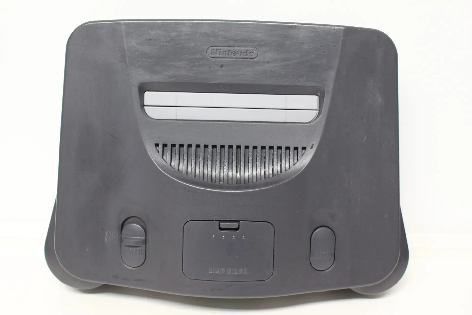 Nintendo 64 mit Controller in Grau und Expansion Pak – Bild 5